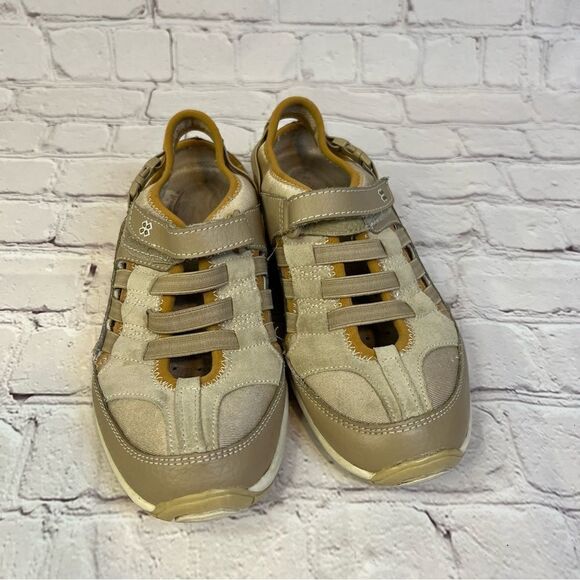 Naturalizer Brown Sandals size 7 - Picture 2 of 7